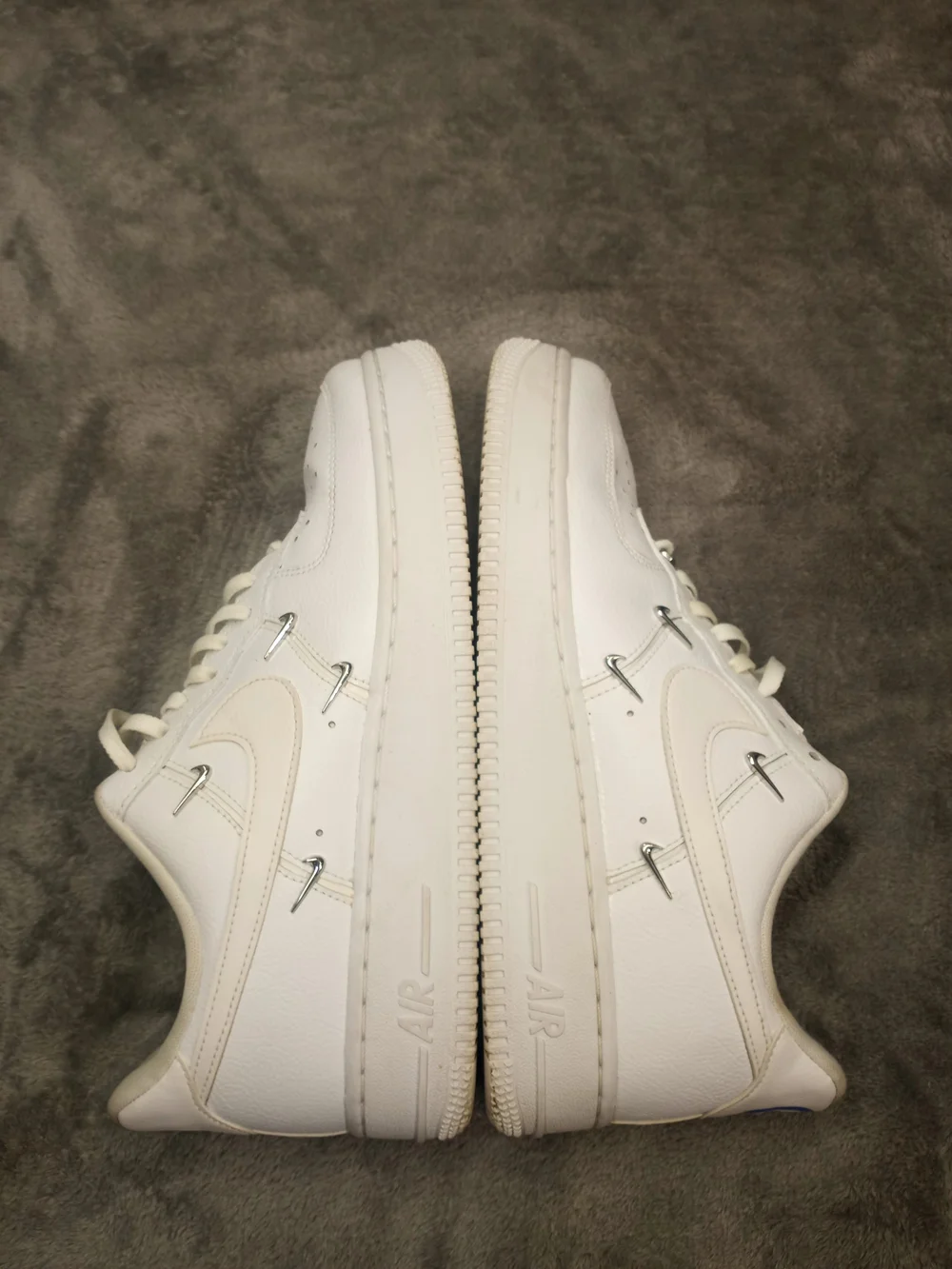 Nike Air Force1 Men’s White Low-Top Sneakers Size 10